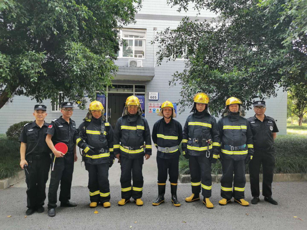 js7111lls4.jpg js7111lls4.jpg